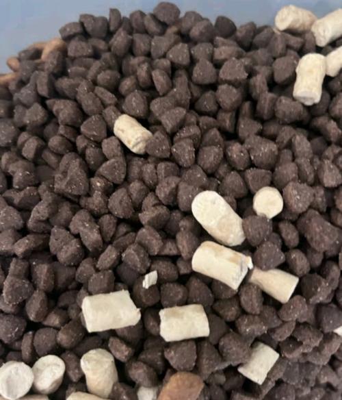 带洞的小鱼形状猫粮是什么品牌?